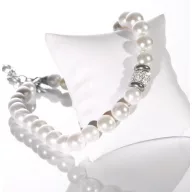 Victoria Ezüst színű fehér gyöngyös nyaklánc