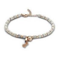 Victoria Rose gold színű fehér gyöngyös karkötő